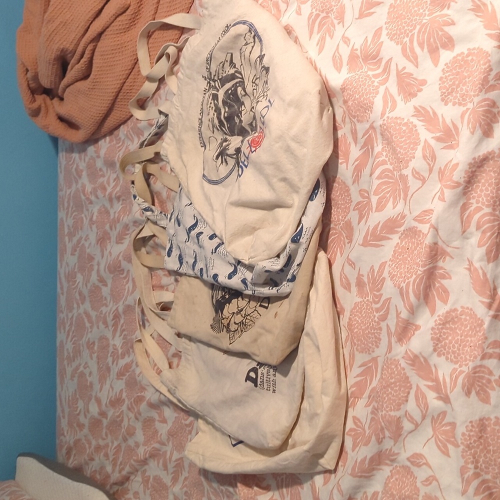 Lot of 5 canvas tote bags